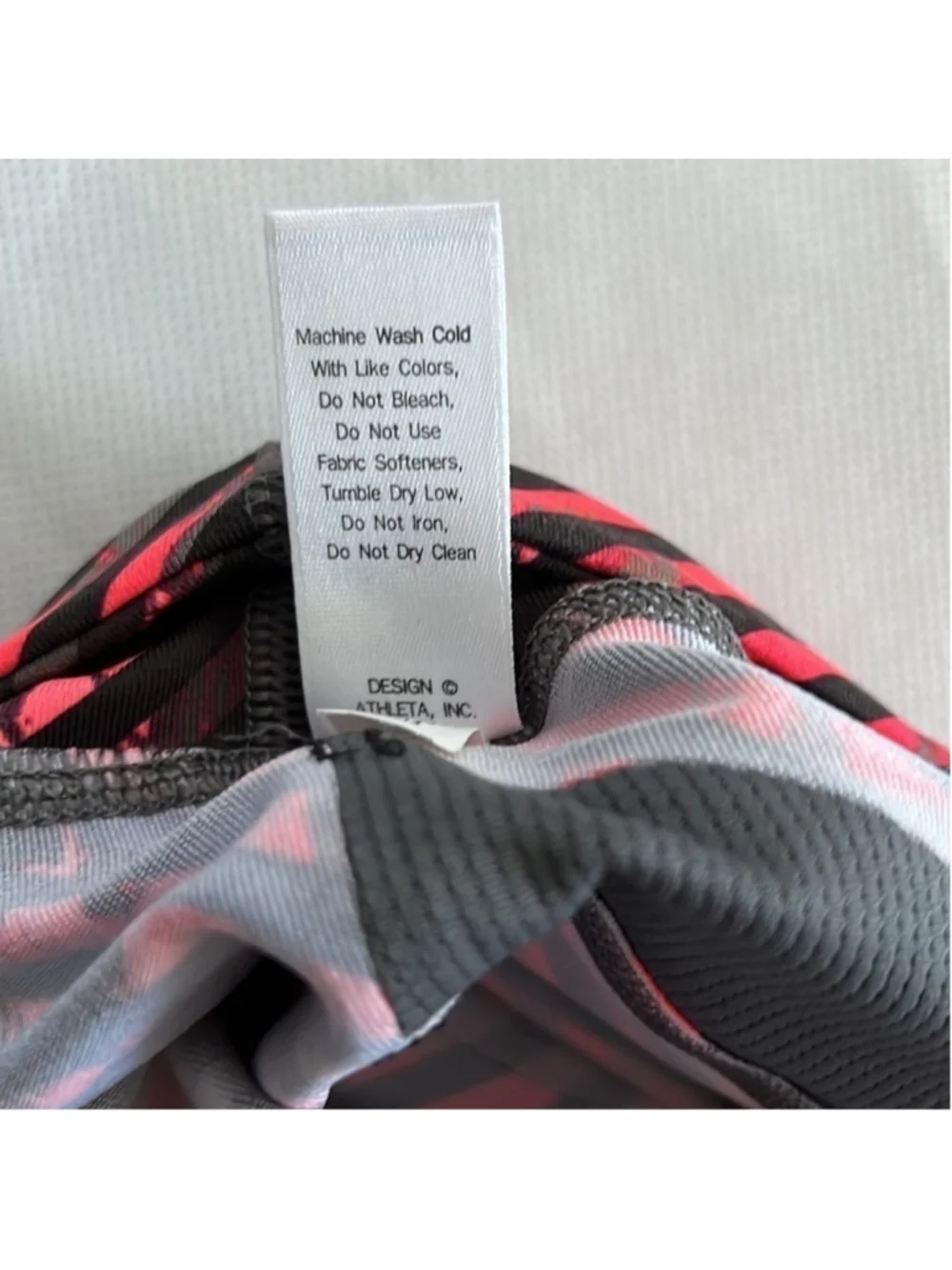 NWT Athleta Womens Radical Stride Capri size XXS